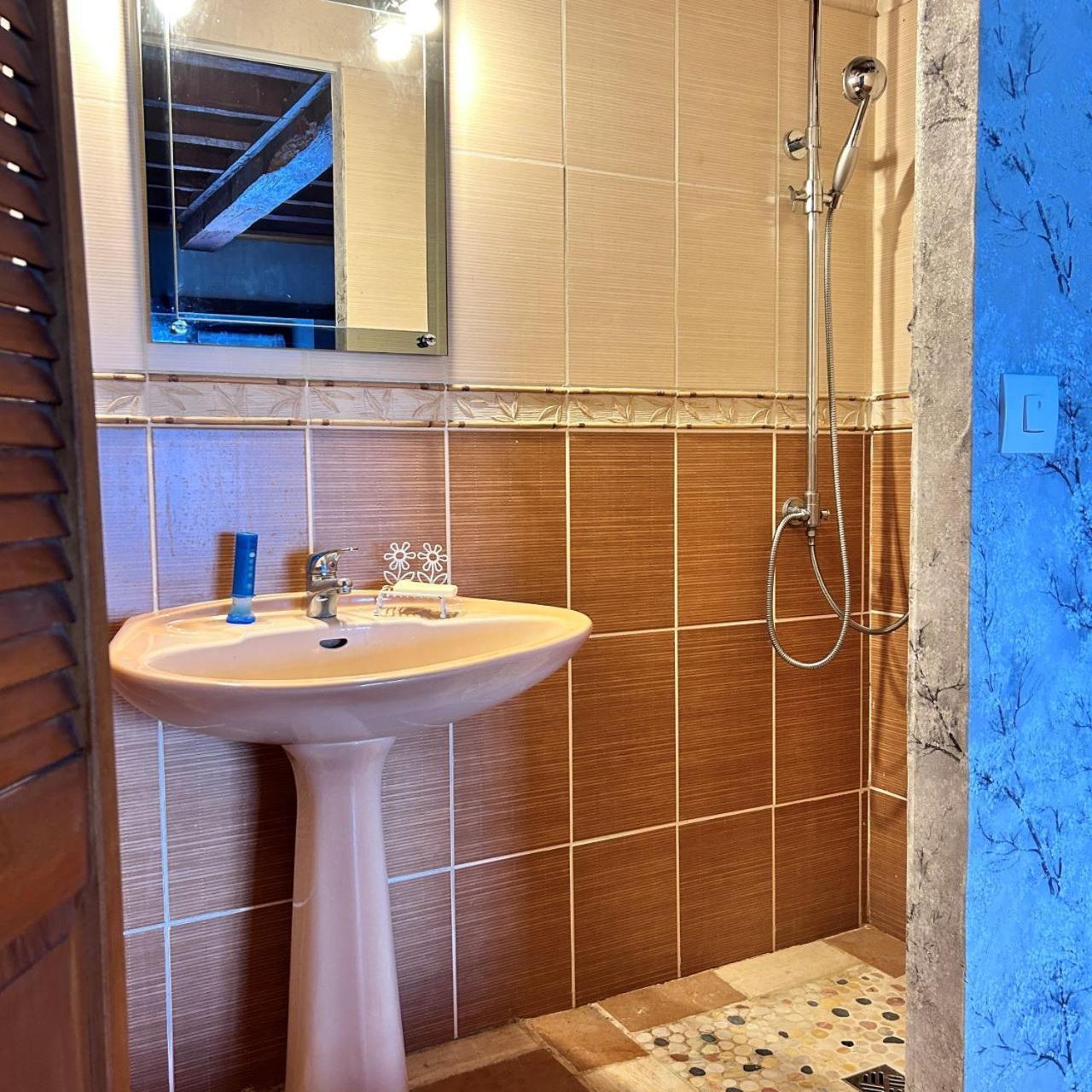 Hotel L'Etoile D'Adour à Aire-sur-lʼAdour Extérieur photo